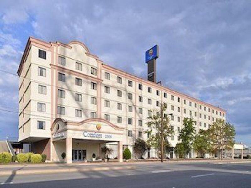 Quality Inn And Suites Conference Center Ричмонд Экстерьер фото