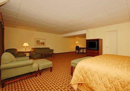 Quality Inn And Suites Conference Center Ричмонд Экстерьер фото