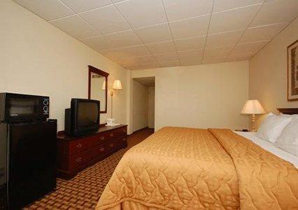 Quality Inn And Suites Conference Center Ричмонд Номер фото