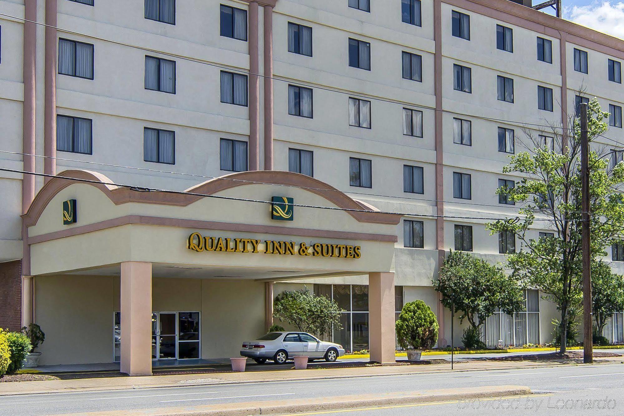 Quality Inn And Suites Conference Center Ричмонд Экстерьер фото