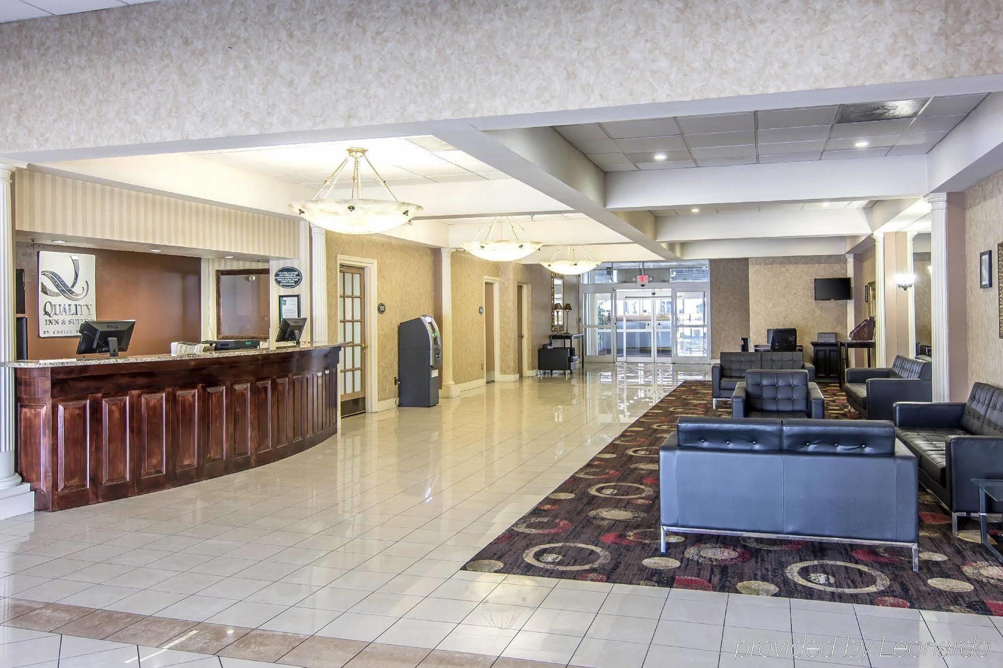 Quality Inn And Suites Conference Center Ричмонд Экстерьер фото