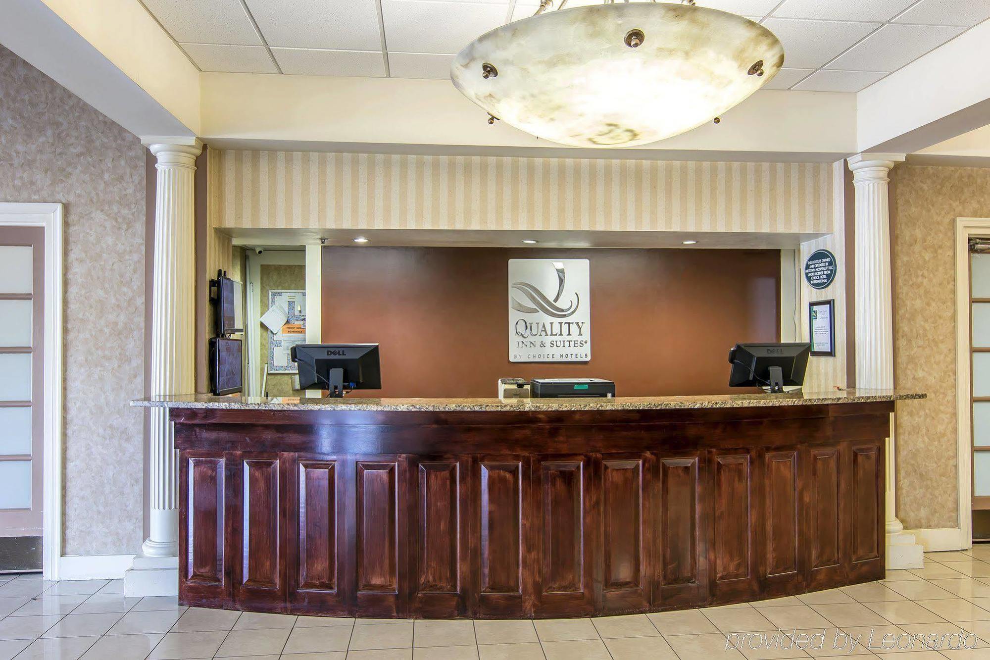 Quality Inn And Suites Conference Center Ричмонд Экстерьер фото