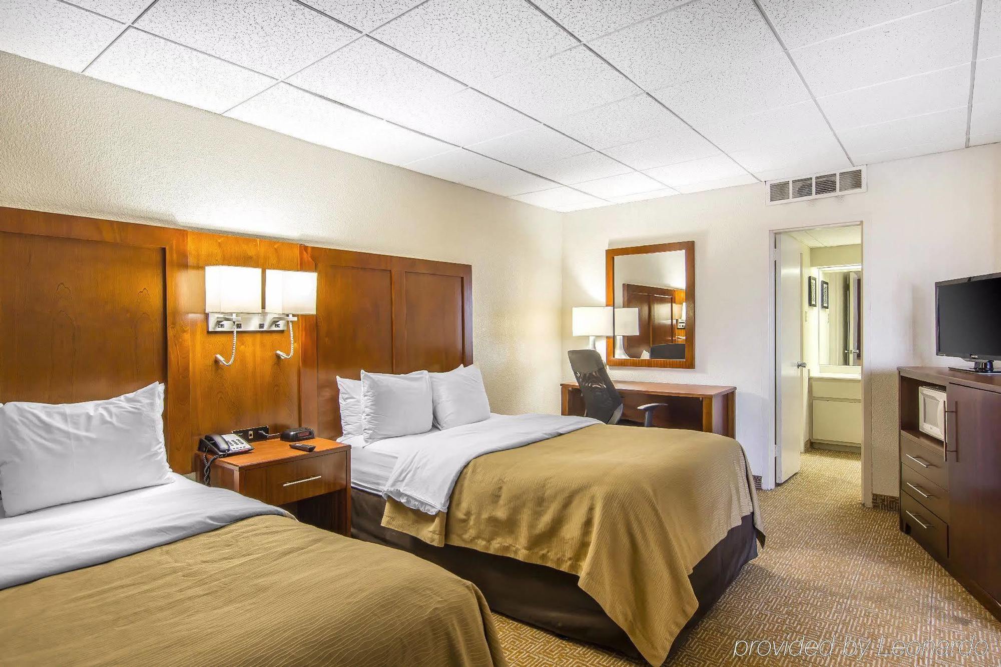 Quality Inn And Suites Conference Center Ричмонд Экстерьер фото