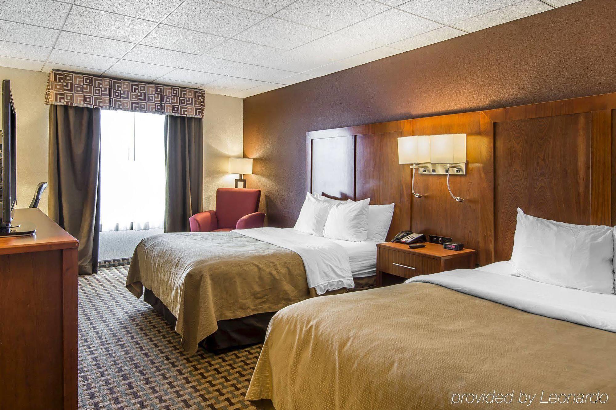 Quality Inn And Suites Conference Center Ричмонд Экстерьер фото